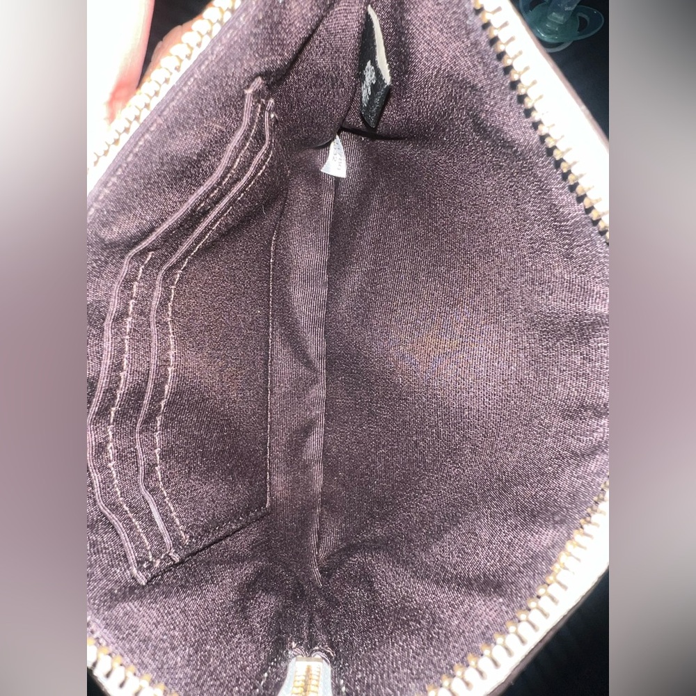 Coach White Wristlet Bag pre owned - Picture 6 of 8